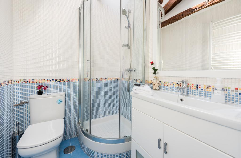 Apartamento Plaza De Las Comendadoras City Center Madrid